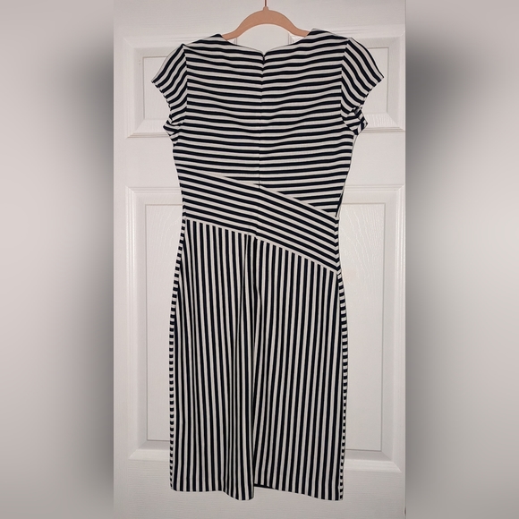 Banana republic Abstract navy and white dress - Picture 2 of 3